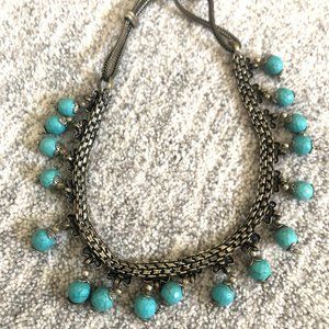 Unique Fashion Blue stone necklace (brand new)